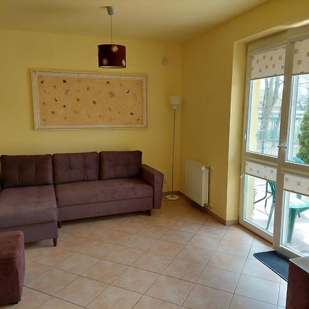 Apartament Z Ogrodkiem Kołobrzeg Exterior foto